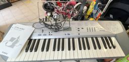 TASTIERA CASIO CTK 230 CON SUPPORTO E CUFFIE CABLATE SENNHEISER