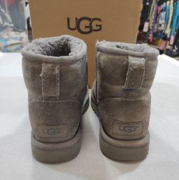 UGG CLASSIC MINI II