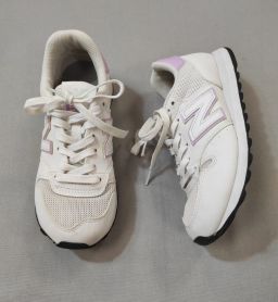 SCARPE C/LACCI NEW BALANCE 500