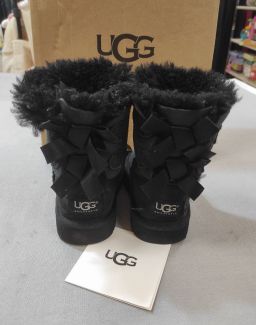 STIVALI UGG AUSTRALIA BAILEY BOW II *