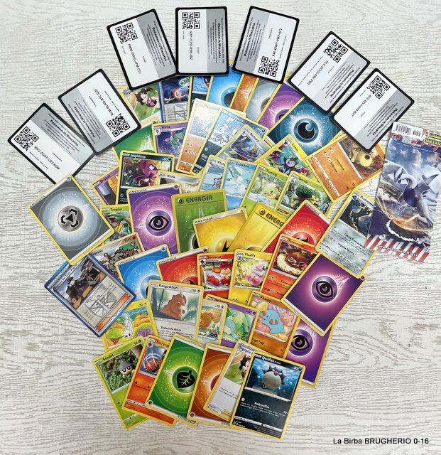 50 CARTE POKEMON RARE E COMUNI