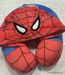 CUSCINO SPIDERMAN COLLO C/CAPPUCCIO