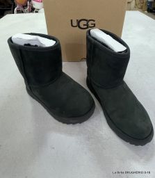 STIVALI UGG T CLASSIC SHORT 2 WP