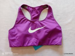 TOP NIKE