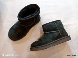 UGG CLASSIC MINI