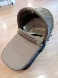 NAVICELLA BABY JOGGER DELUXE PRAM