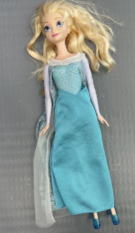 BAMBOLA ELSA