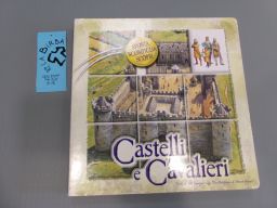 LIBRO CASTELLI E CAVALIERI