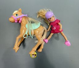 SORELLINE BARBIE +  PONY