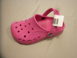 CROCS J