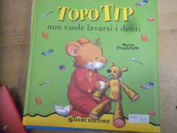 TOPOTIP NON VUOLE LAVARSI I DENTI