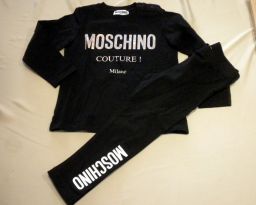 COMPLETO MOSCHINO