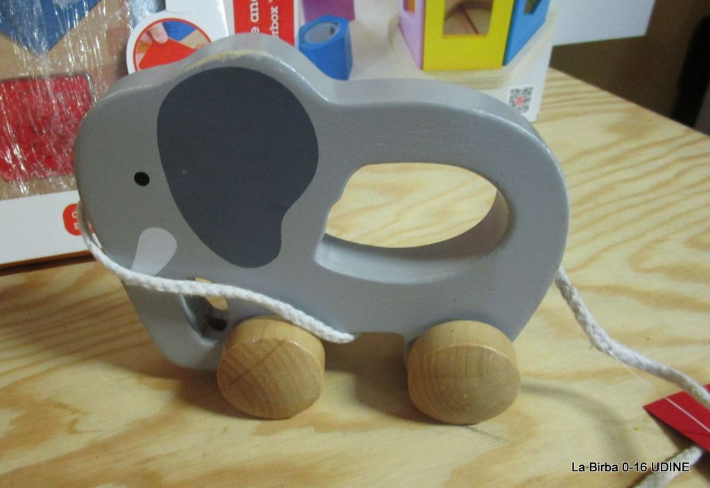 HAPE GIOCO LEGNO ELEFANTE TRAINABILE