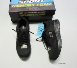 SCARPE SKECHERS MEMORY FOAM N.45 NUOVO