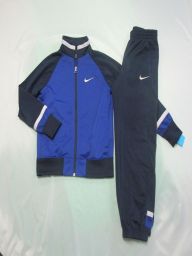 TUTA NIKE 10-12